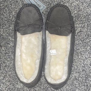 Gray unisex house slippers
